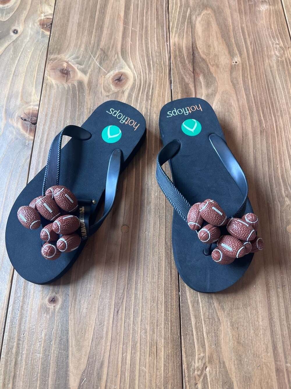 Hotflops Football Touchdown Novelty Flip Flops Sandals Black 6/7